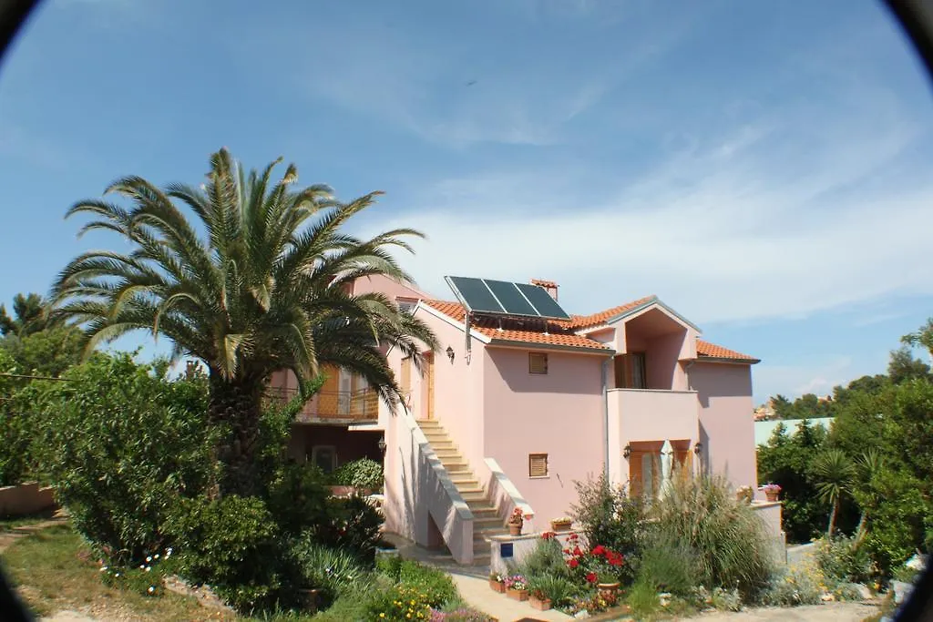 Apartments Laura Mali Lošinj