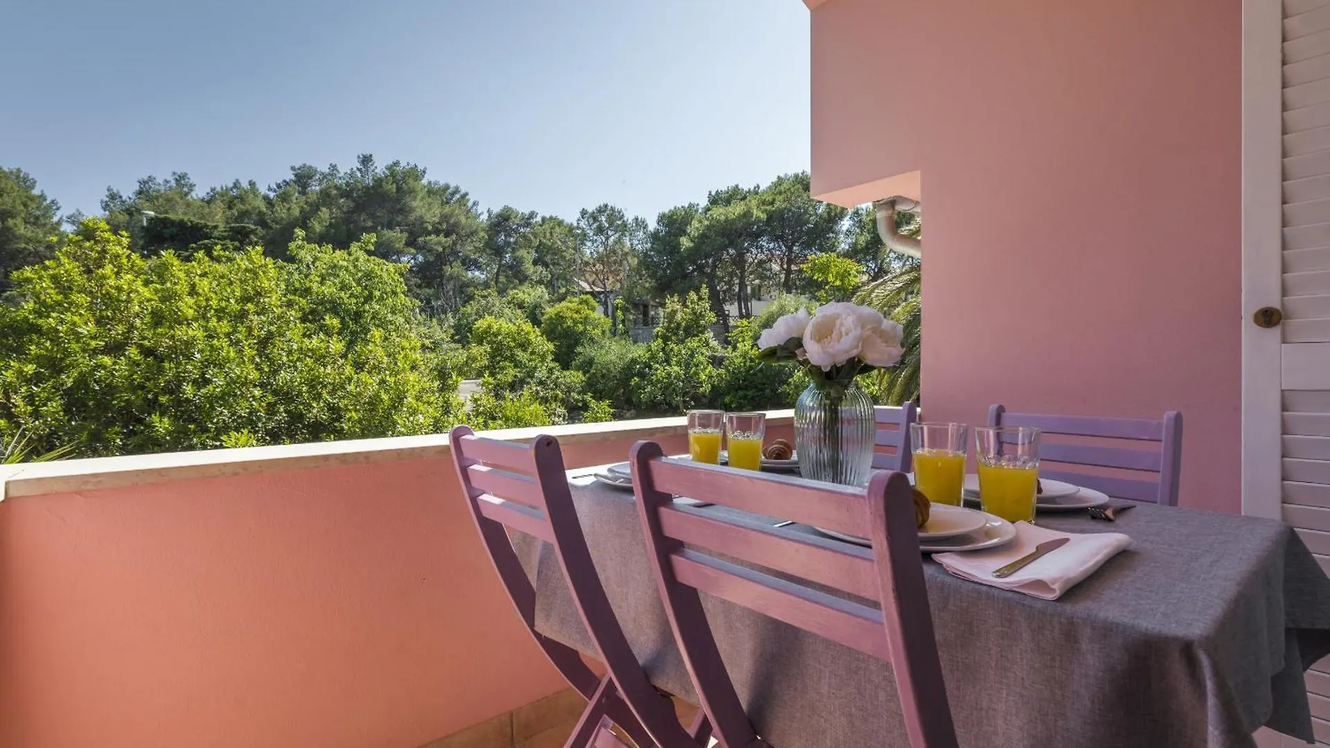 Apartments Laura Mali Lošinj