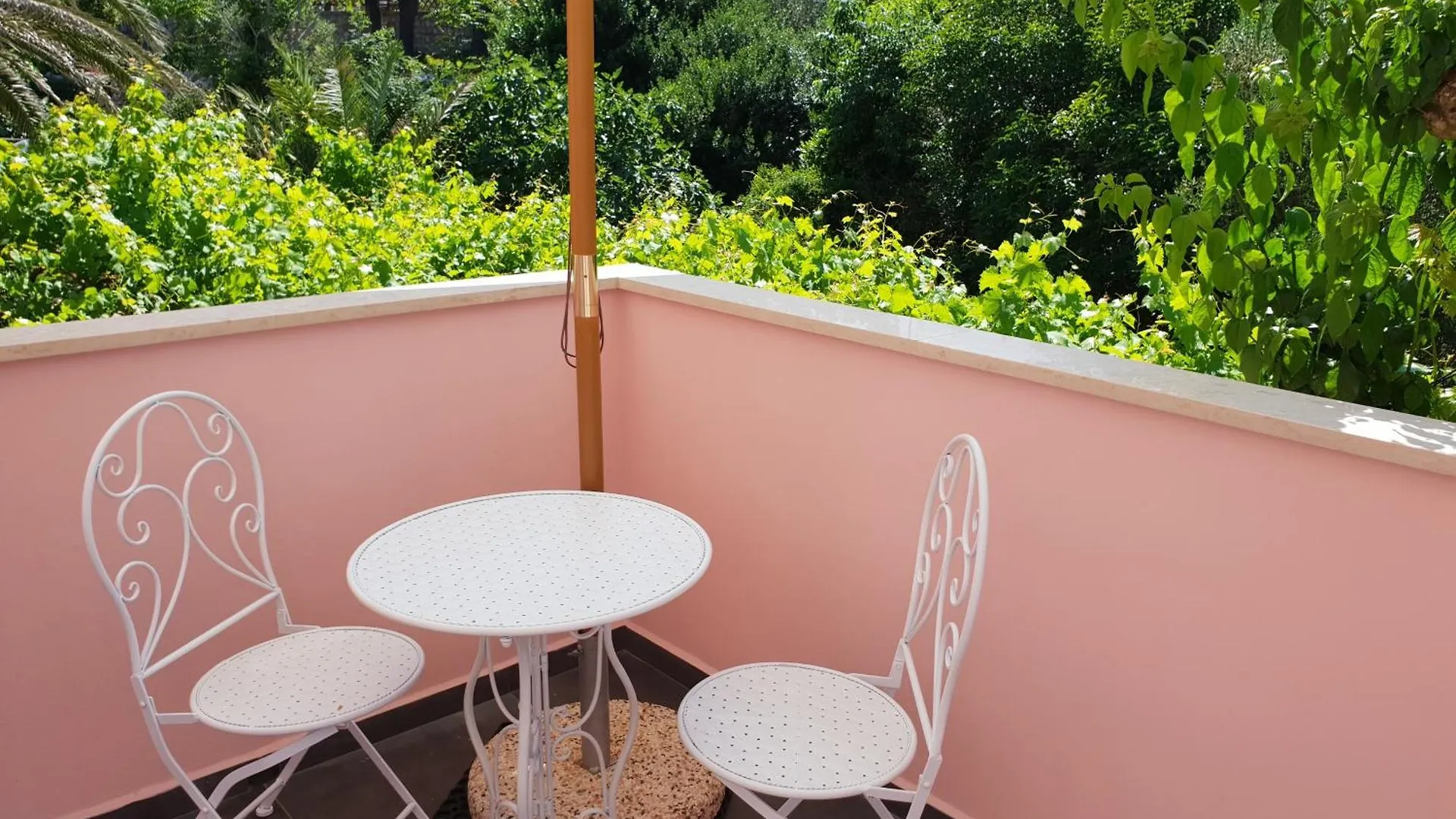 Apartments Laura Mali Lošinj
