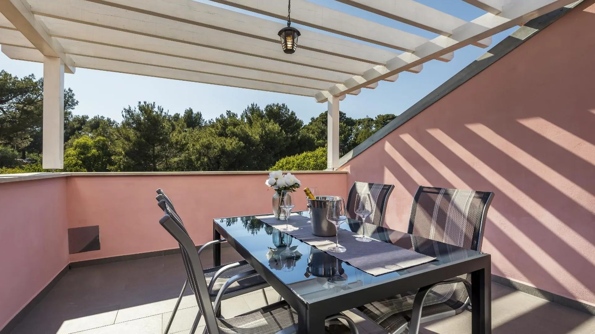 Apartments Laura Mali Lošinj