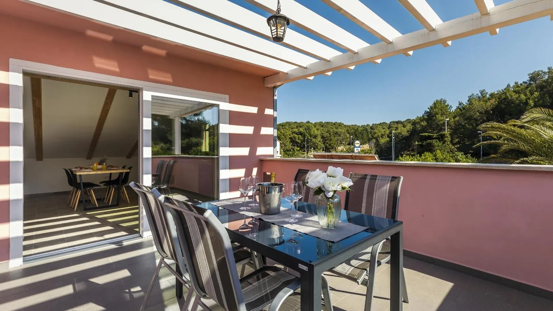 Apartments Laura Mali Lošinj
