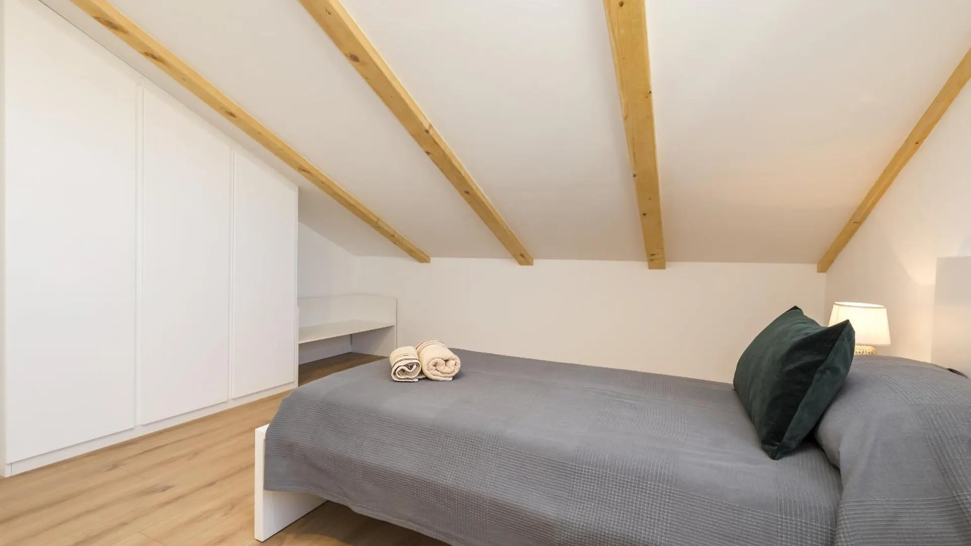 Apartments Laura Mali Lošinj 0*,